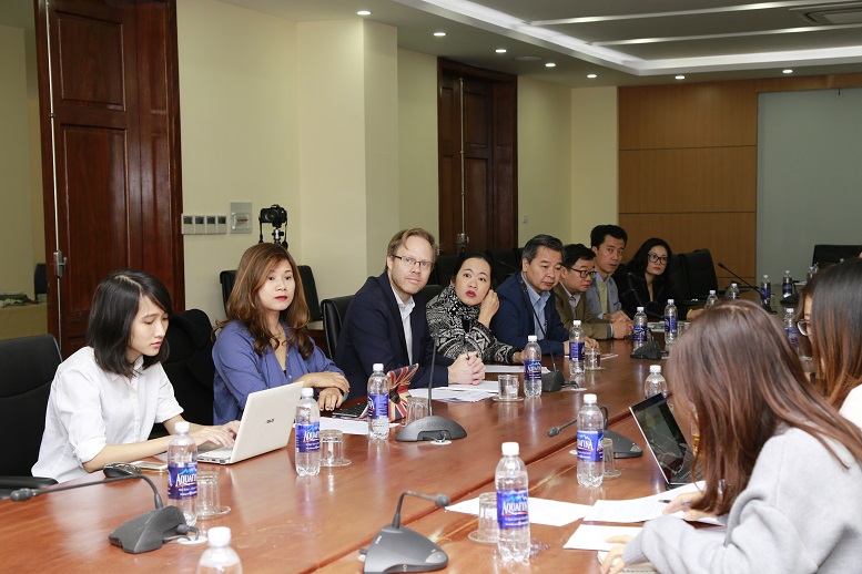 Roundtable:  Tin giả trên mạng xã hội và vai trò của phóng viên 